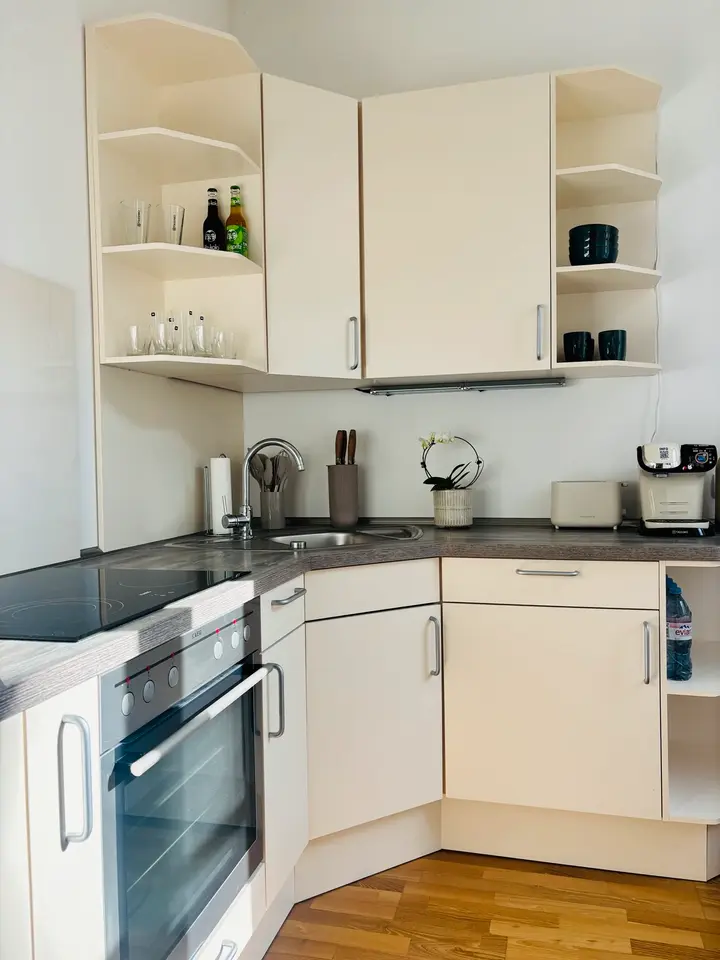 Studio with 50 m² in Leipzig – Photo 8