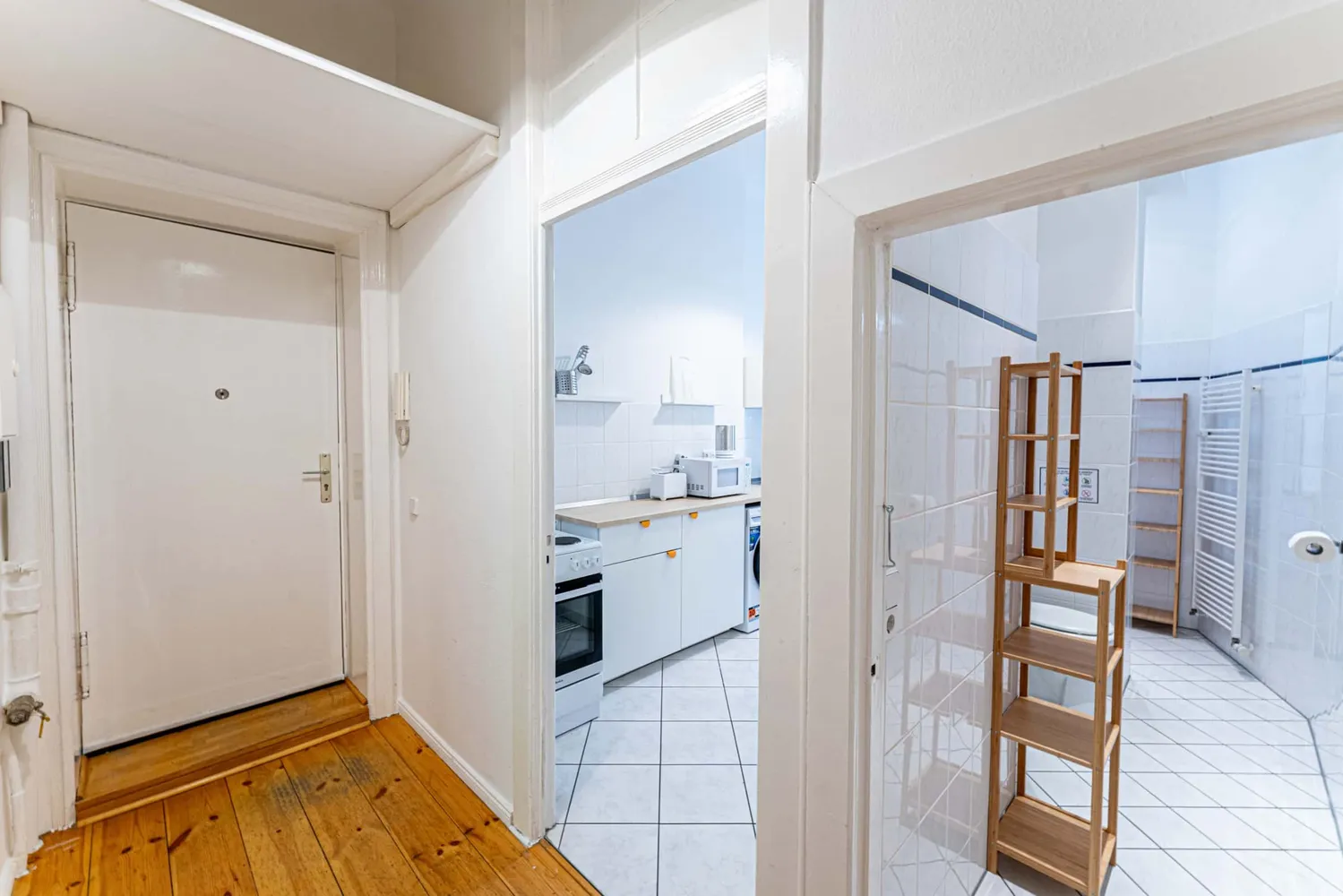 Shared room with 15 m² in Berlin – Photo 5