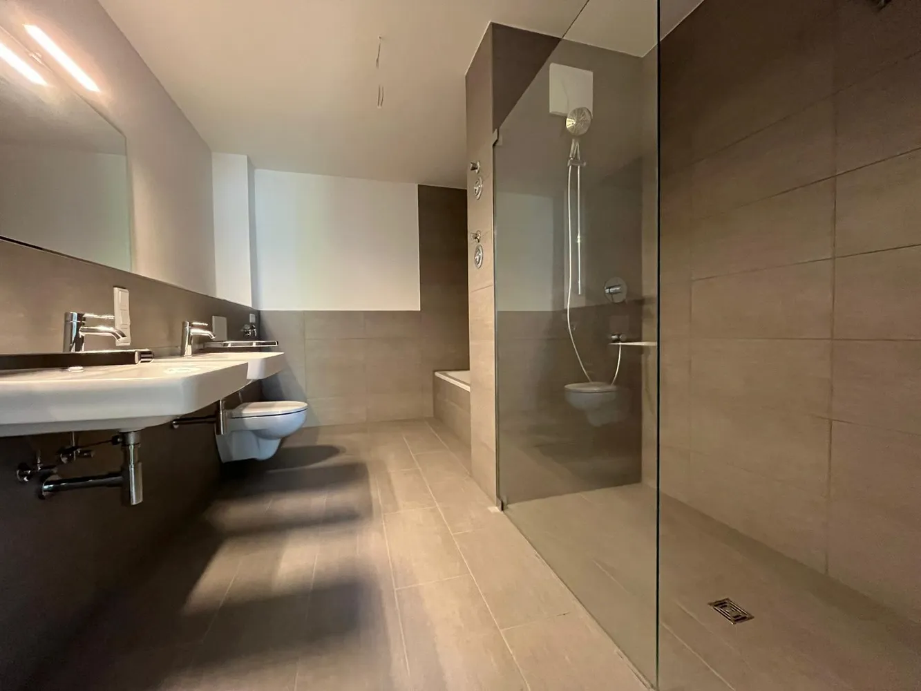 4 Zimmer Wohnung mit 113 m² in Frankfurt am Main – Bild 1