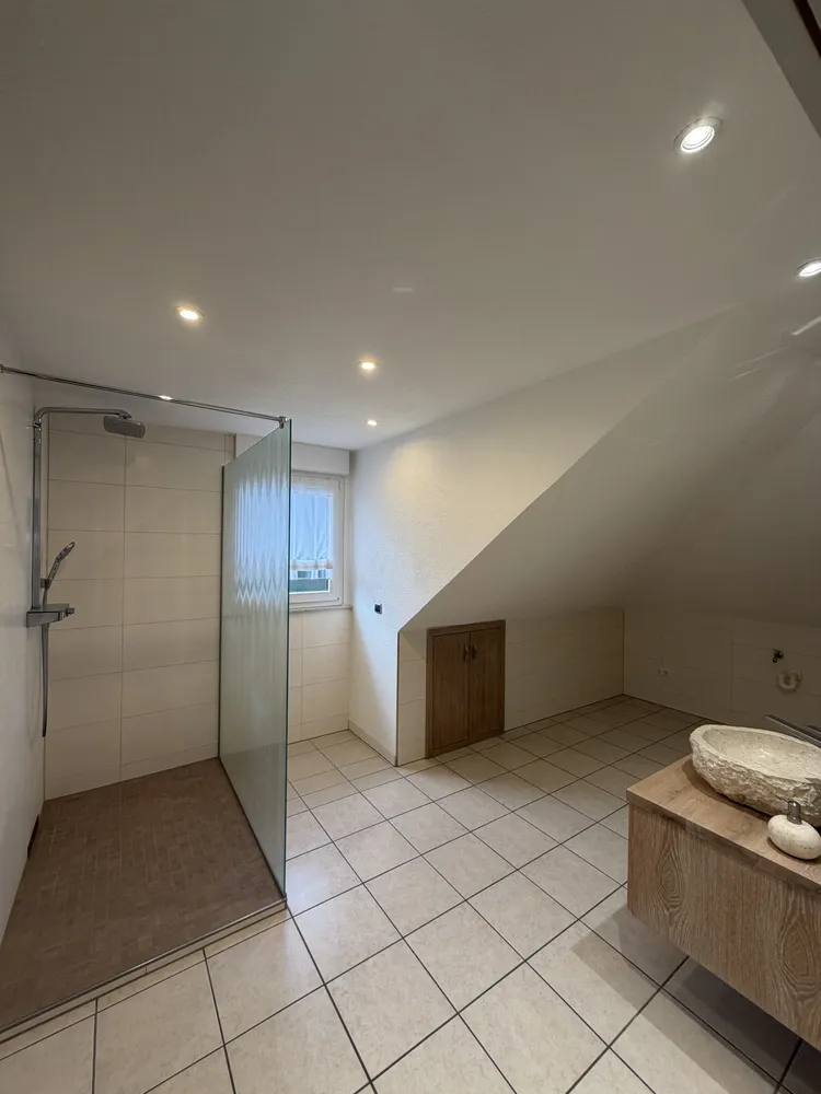 2 Zimmer Wohnung mit 98 m² in Elsdorf – Bild 2