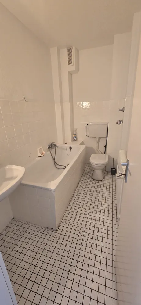 1 room apartment with 37 m² in Wuppertal – Photo 7