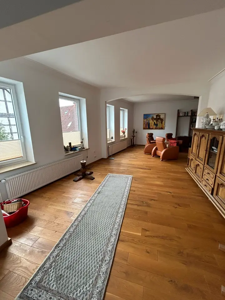 5 Zimmer Wohnung mit 145 m² in Uelzen – Bild 1