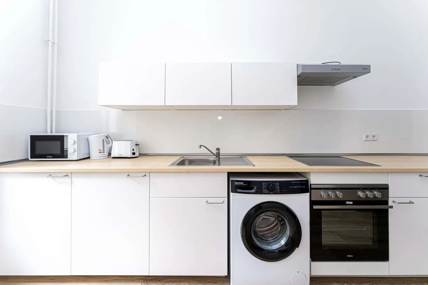 Shared room with 15 m² in Berlin – Photo 3