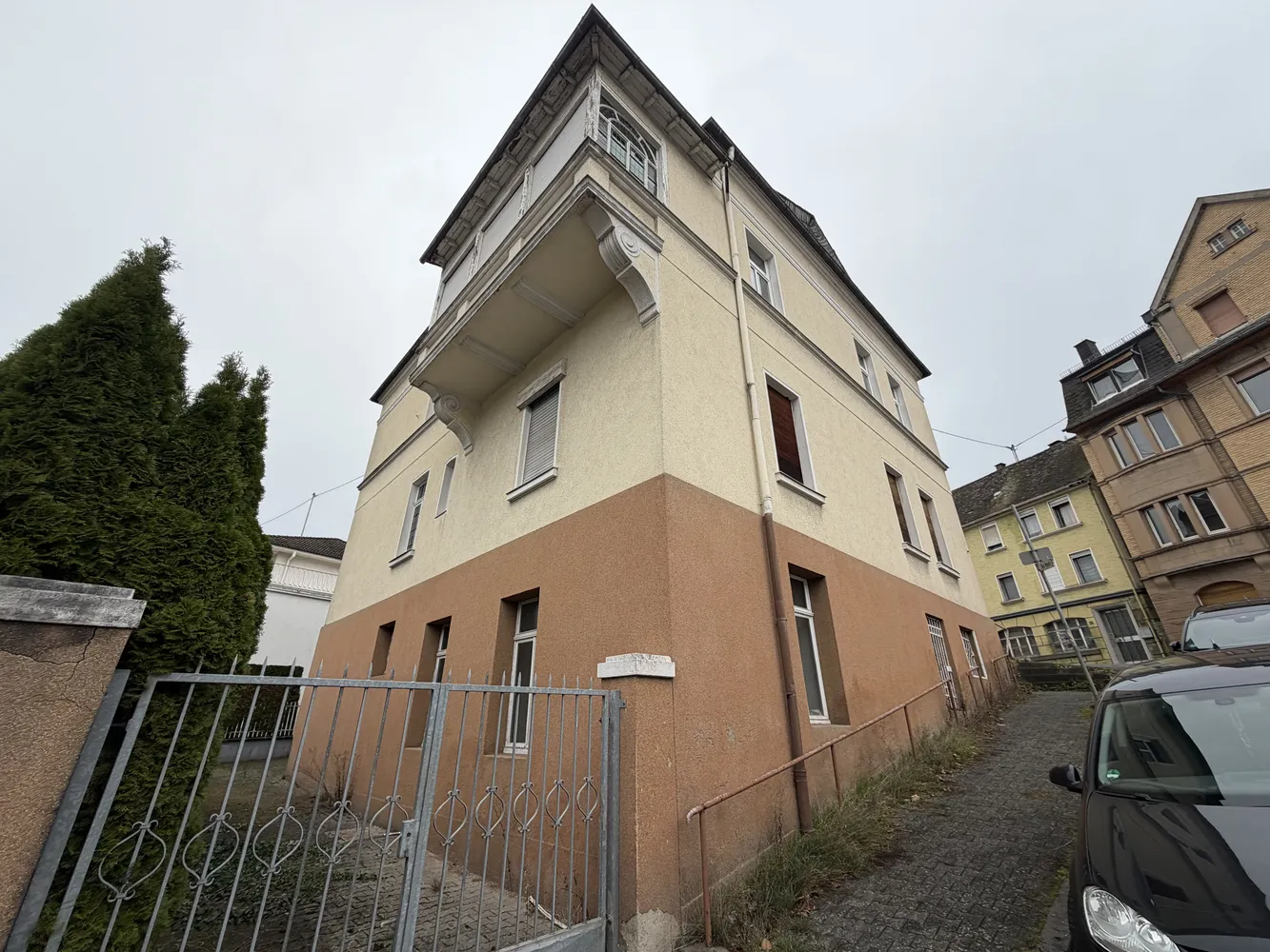 14 Zimmer Haus mit 264 m² in Idar-Oberstein – Bild 2