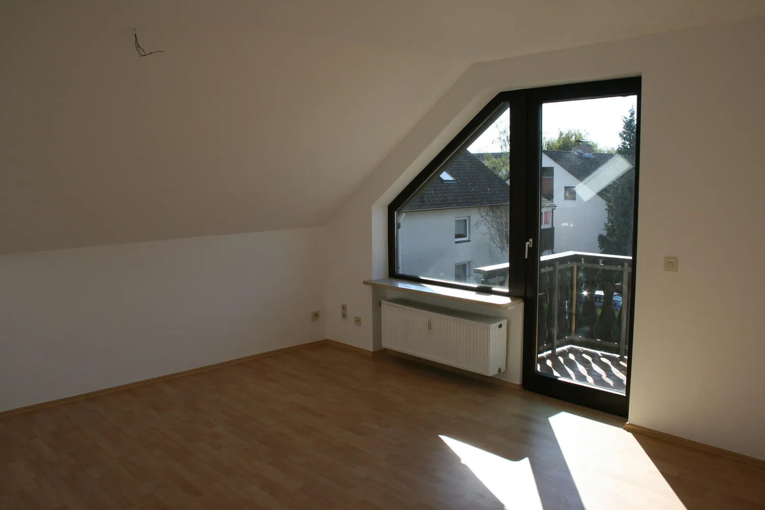 4 Zimmer Wohnung mit 100 m² in Frankfurt am Main – Bild 3