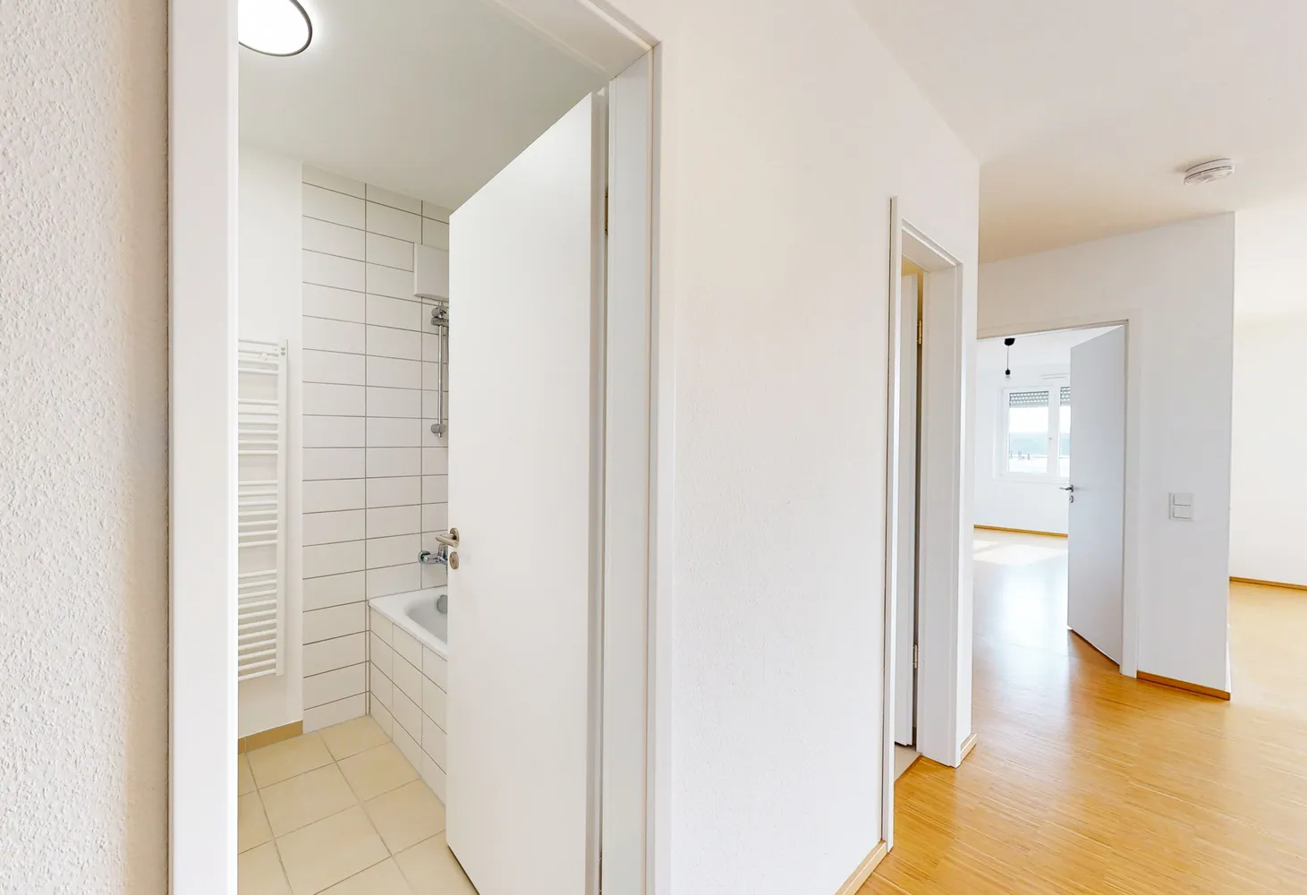 4 Zimmer Wohnung mit 107 m² in Frankfurt am Main – Bild 12