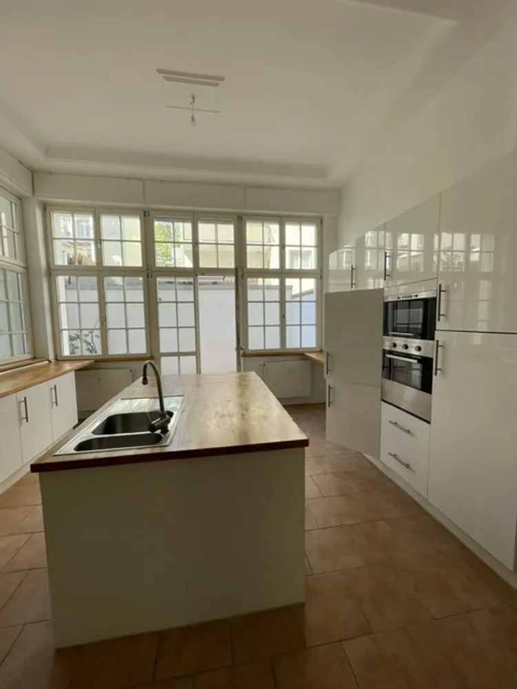 2 Zimmer Wohnung mit 115 m² in Frankfurt am Main – Bild 8