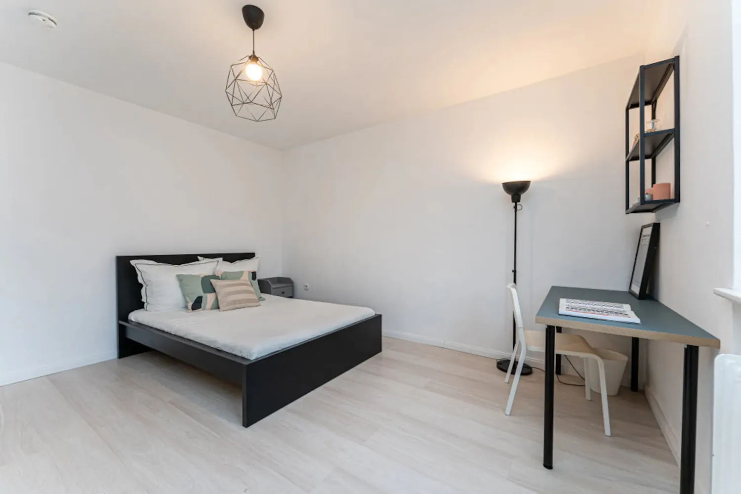Shared room with 16 m² in Berlin – Photo 2