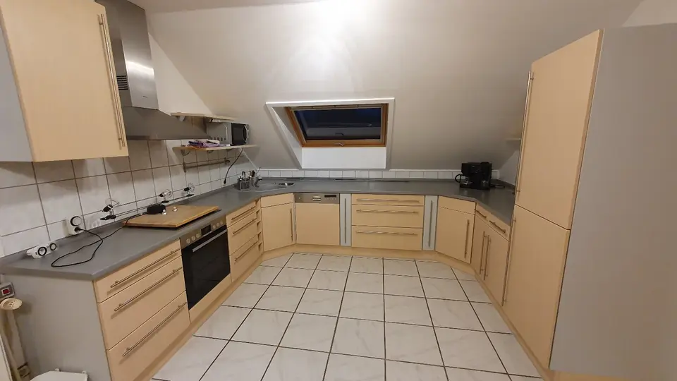 3 Zimmer Wohnung mit 90 m² in Bergisch Gladbach – Bild 2