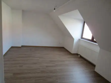 4 Zimmer Wohnung mit 142 m² in Grevenbroich – Bild 2
