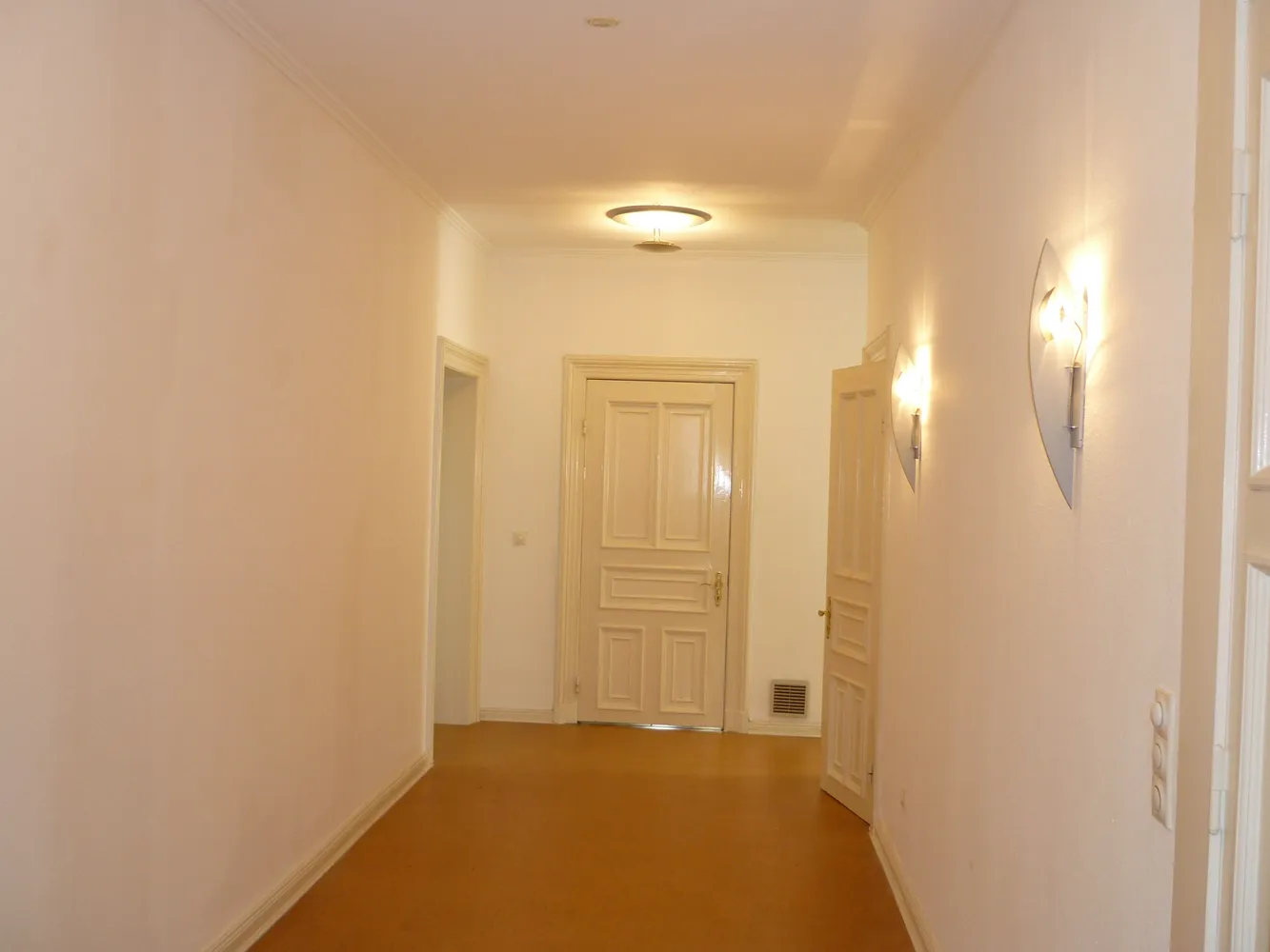 3 Zimmer Wohnung mit 125 m² in Hamburg – Bild 2
