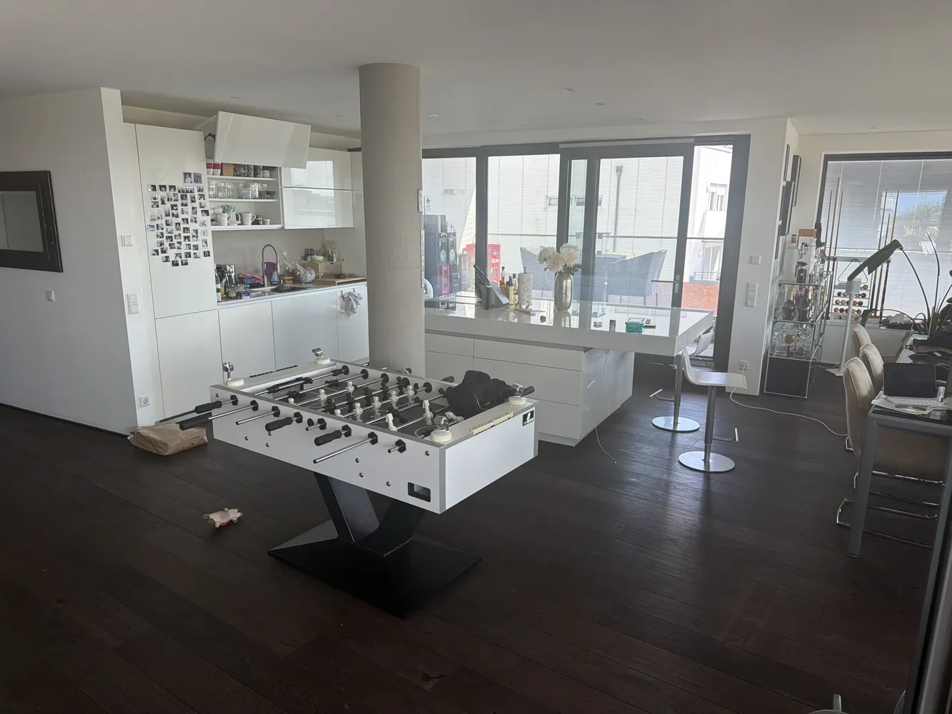 2 Zimmer Wohnung mit 150 m² in Frankfurt am Main – Bild 4