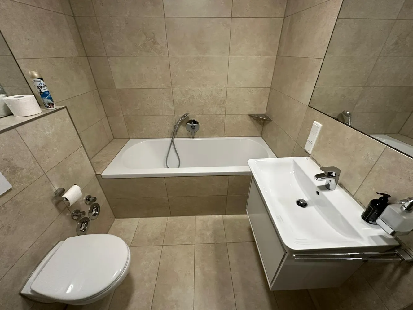 3 Zimmer Wohnung mit 80 m² in Düsseldorf – Bild 11