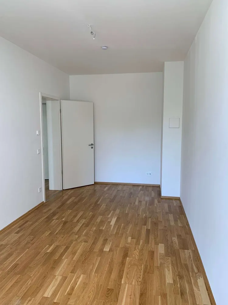 4 Zimmer Wohnung mit 130 m² in Frankfurt am Main – Bild 8