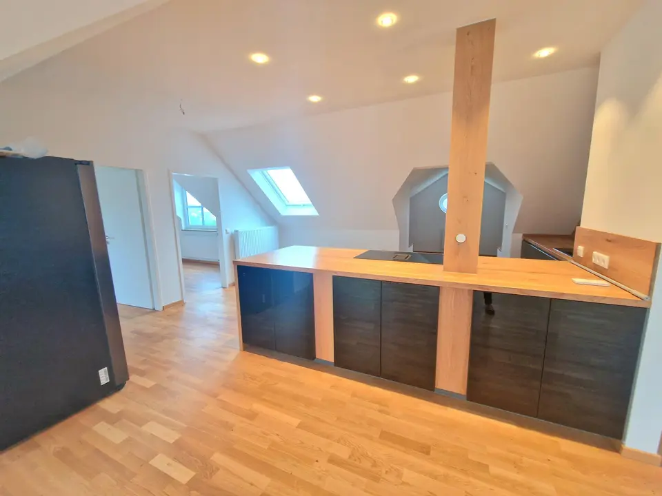4 room apartment with 129 m² in Chemnitz – Photo 1
