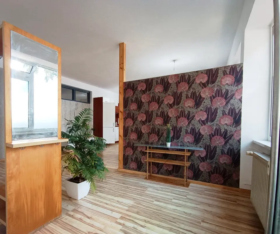 2 Zimmer Wohnung mit 78 m² in Karlsruhe – Bild 3