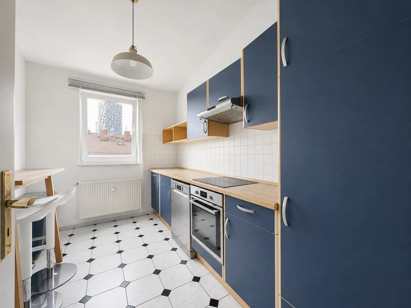 4 Zimmer Wohnung mit 110 m² in Frankfurt am Main – Bild 9