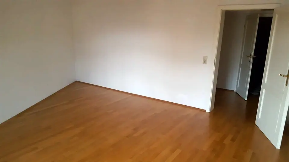 2 Zimmer Wohnung mit 92 m² in Halle (Saale) – Bild 4