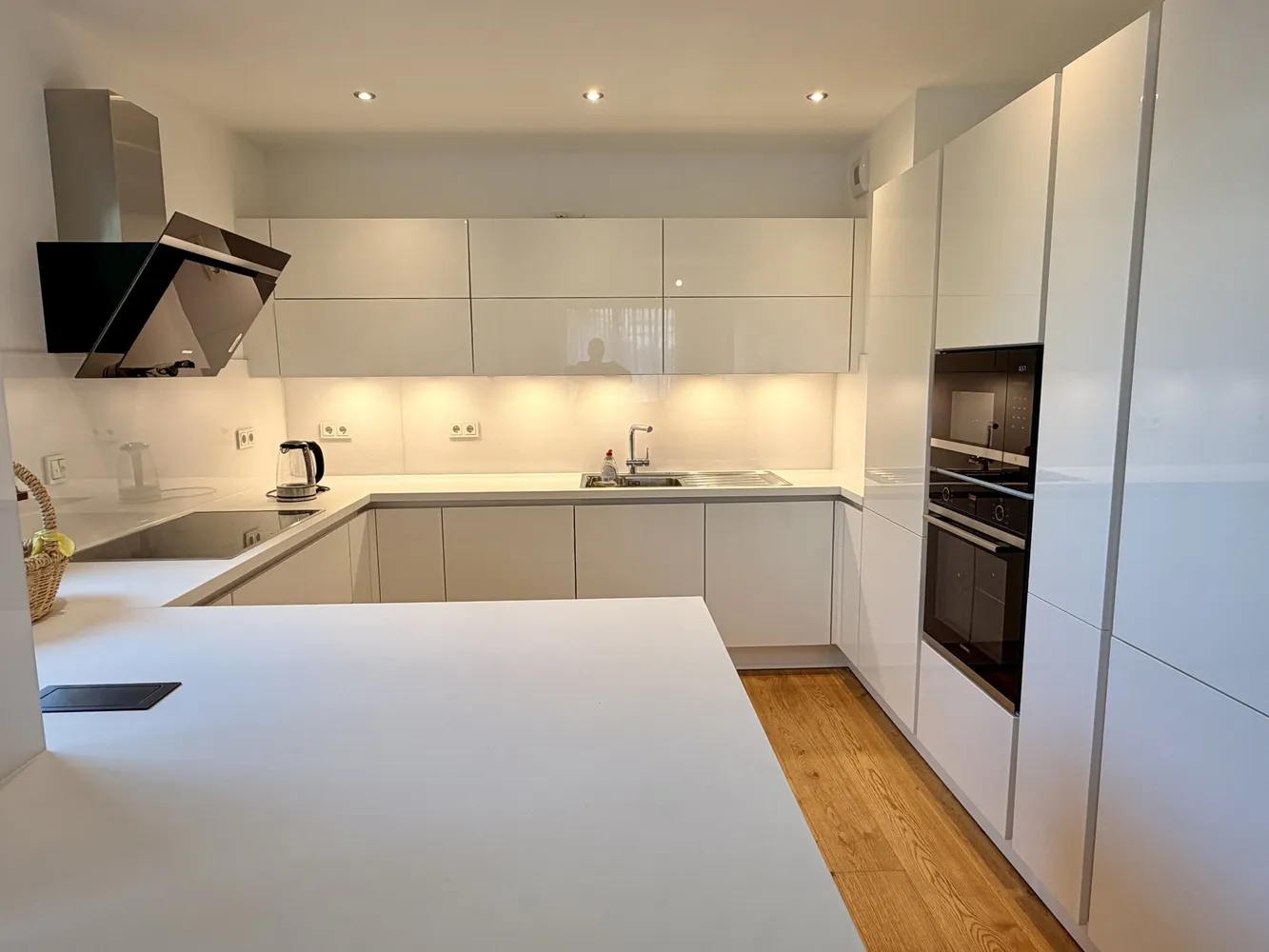 5 Zimmer Wohnung mit 130 m² in Düsseldorf – Bild 4