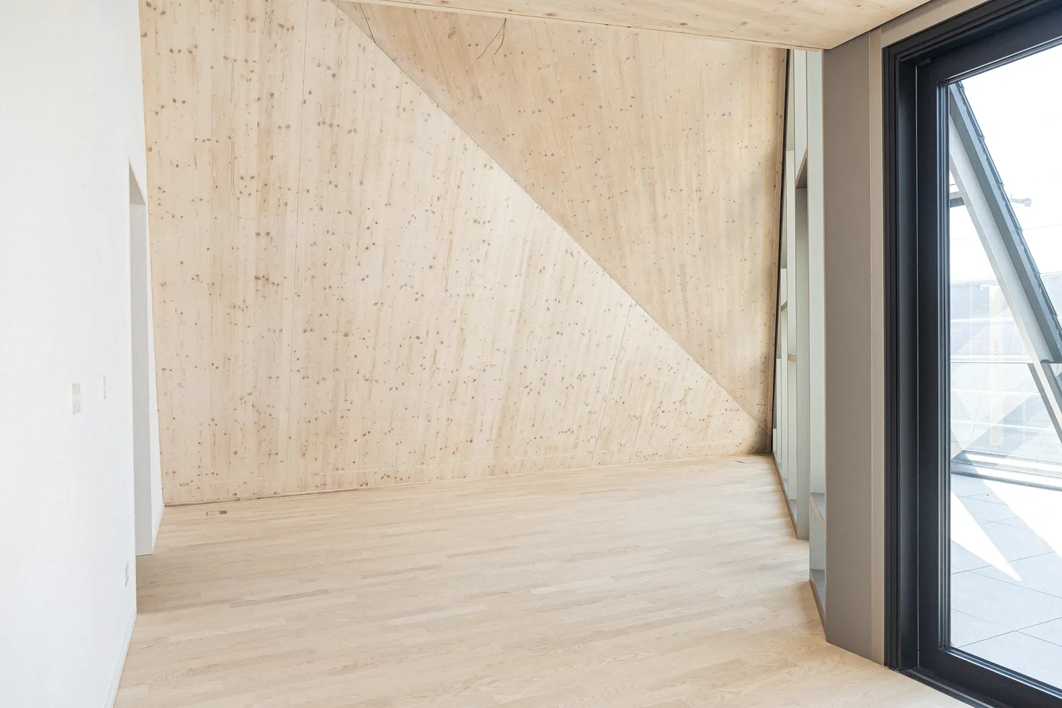 4 Zimmer Wohnung mit 194 m² in Karlsruhe – Bild 3