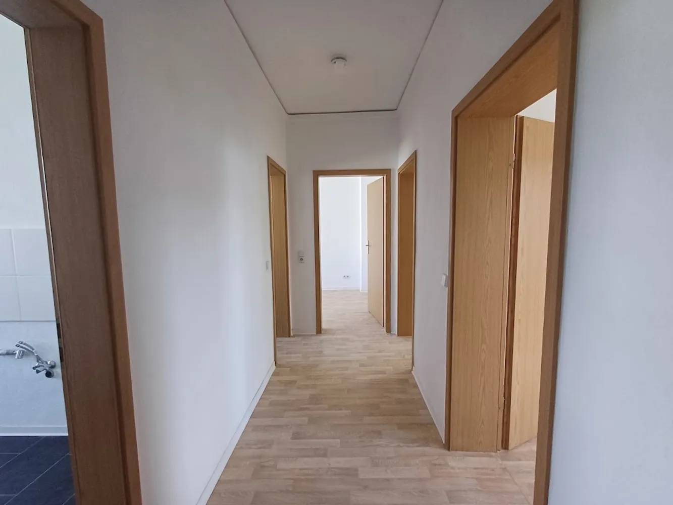 3 Zimmer Wohnung mit 66 m² in Merseburg – Bild 3