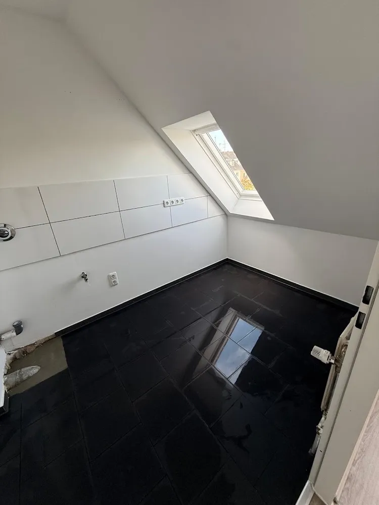 2 Zimmer Wohnung mit 75 m² in Krefeld – Bild 3