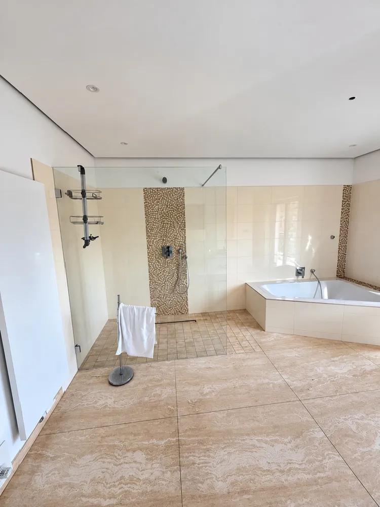 5 room house with 250 m² in Neu-Isenburg – Photo 3