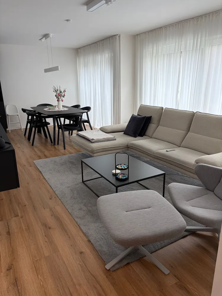 4 Zimmer Wohnung mit 92 m² in Frankfurt am Main – Bild 2
