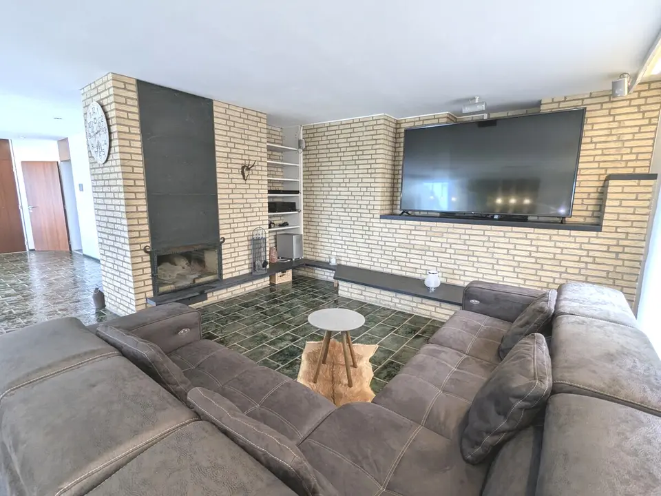 5 Zimmer Haus mit 200 m² in Grevenbroich – Bild 1