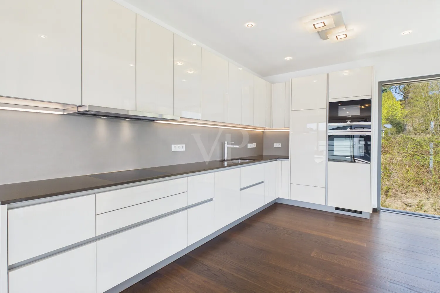 4 Zimmer Wohnung mit 142 m² in Aschaffenburg – Bild 2