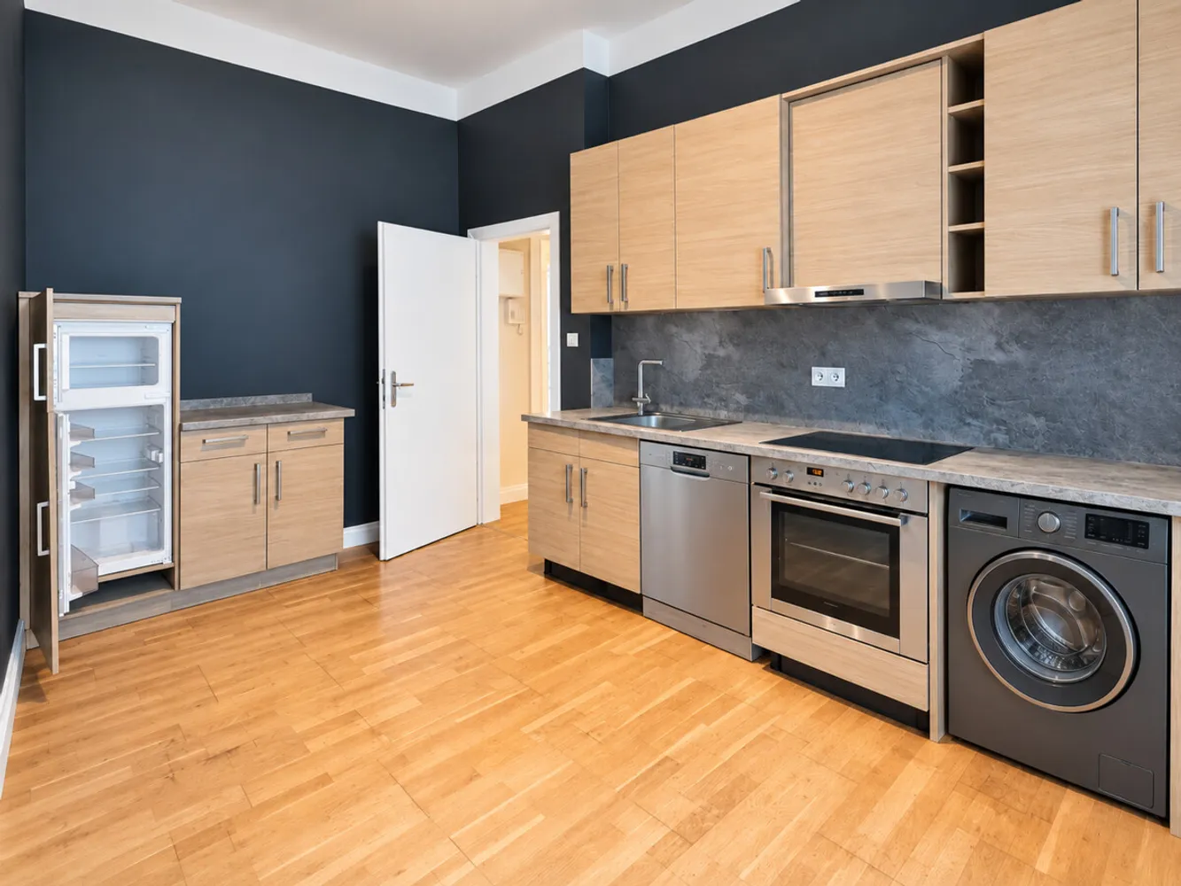 3 Zimmer Wohnung mit 131 m² in Lübeck – Bild 2