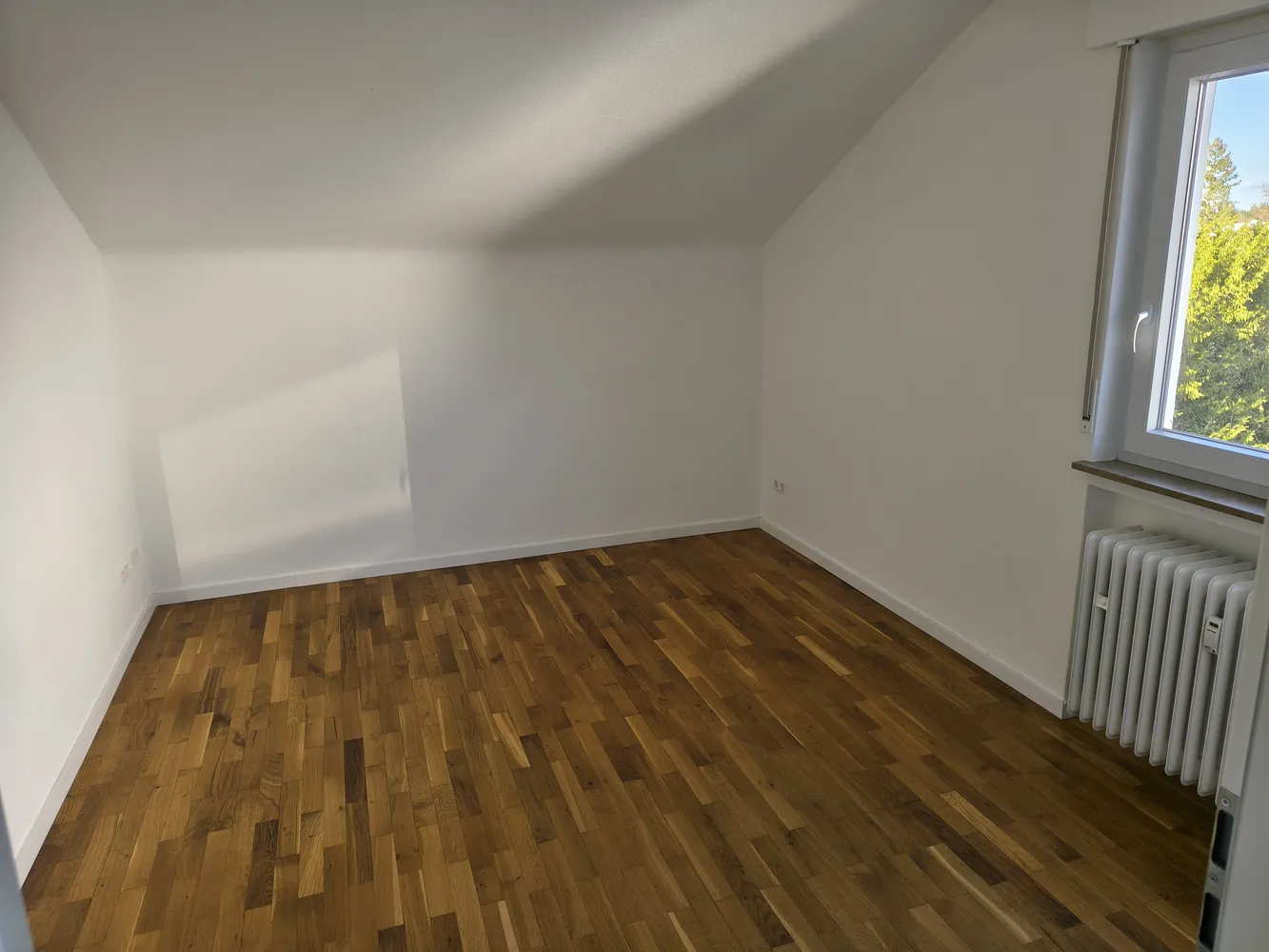 4 Zimmer Wohnung mit 107 m² in Stuttgart – Bild 2