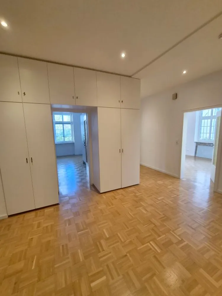 4 Zimmer Wohnung mit 130 m² in Wiesbaden – Bild 11