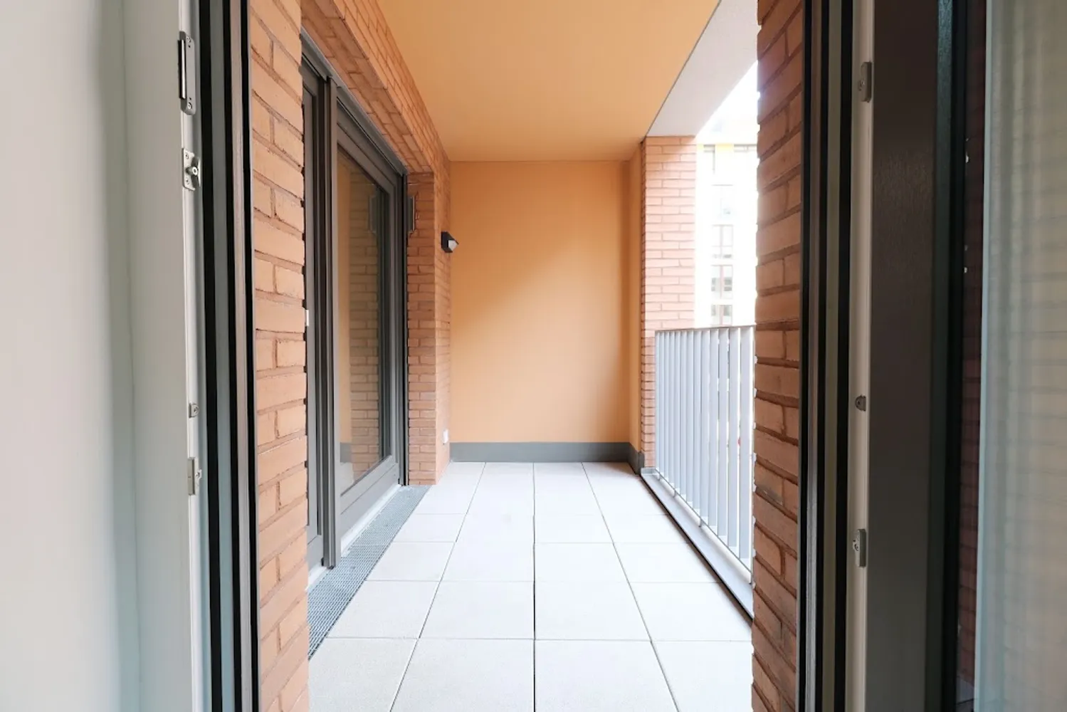 2 room apartment with 60 m² in Frankfurt am Main – Photo 7