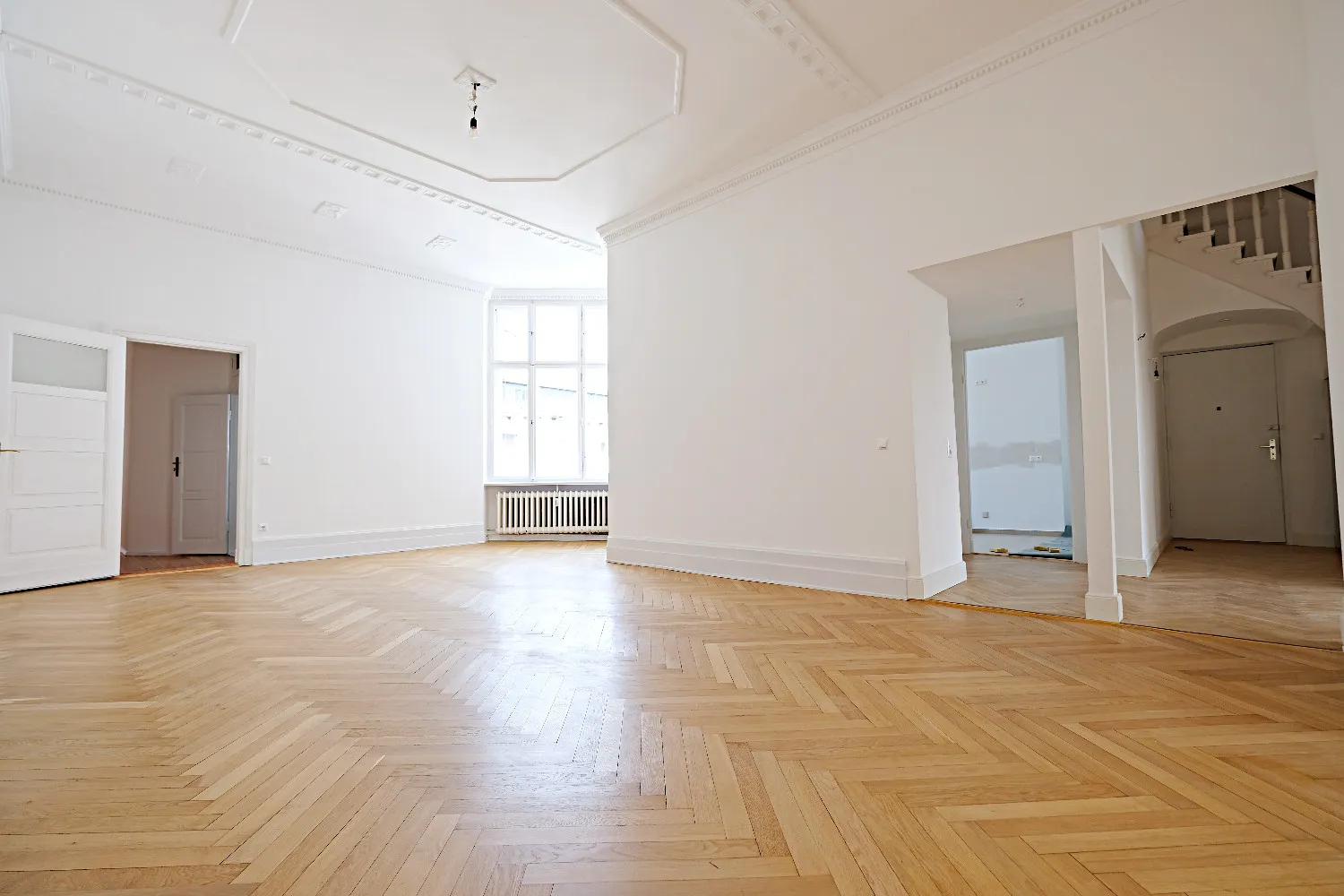 8 Zimmer Wohnung mit 233 m² in Berlin – Bild 3
