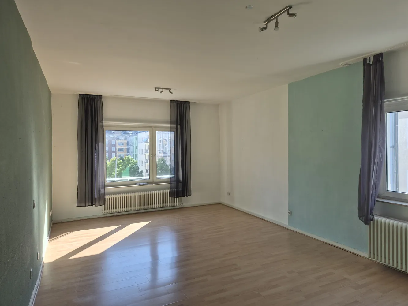 2 Zimmer Wohnung mit 70 m² in Düsseldorf – Bild 1