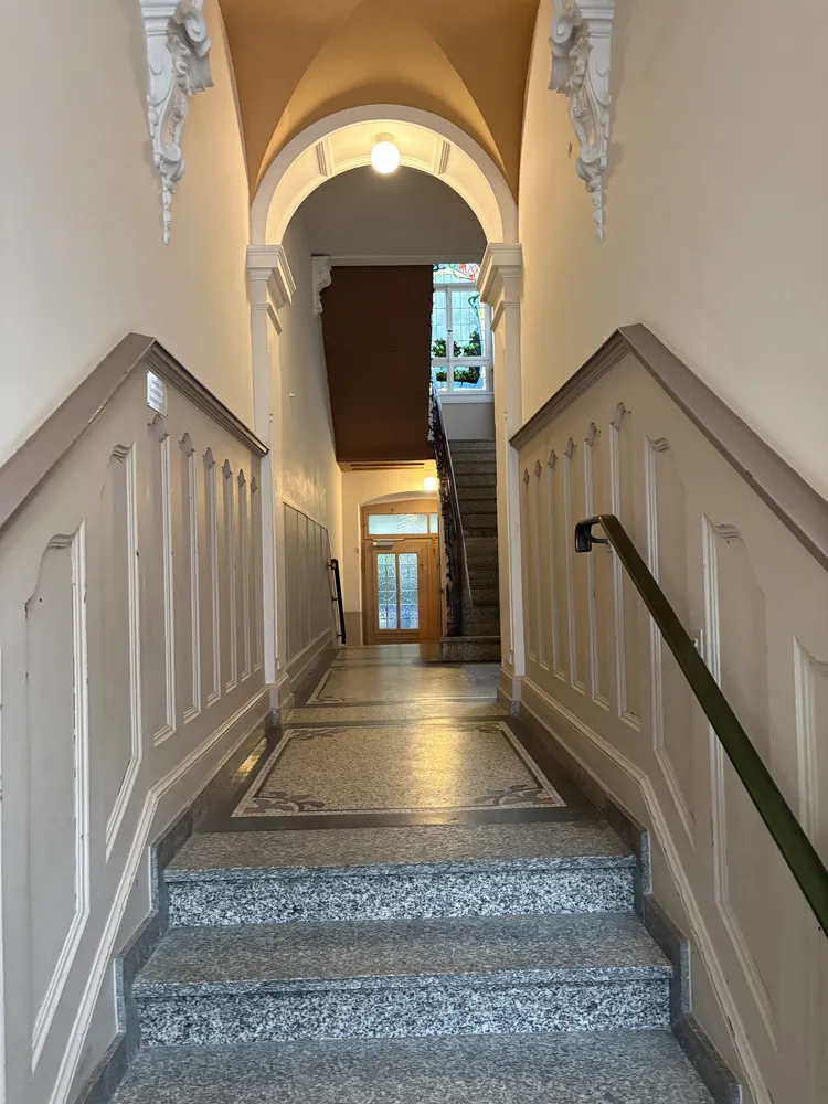 6 Zimmer Wohnung mit 160 m² in Heidelberg – Bild 2