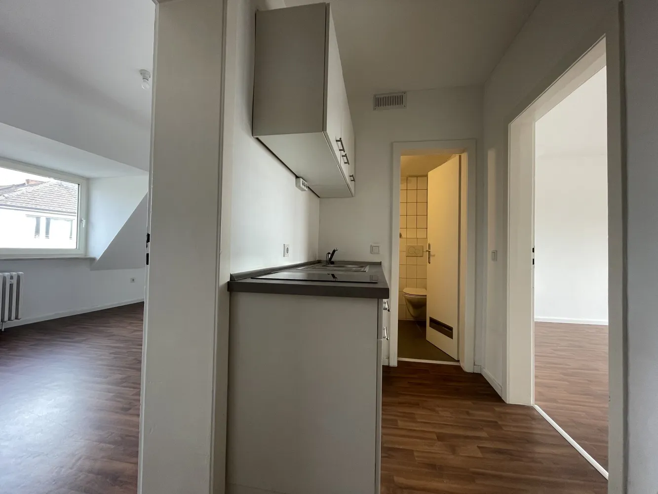 2 Zimmer Wohnung mit 48 m² in Köln – Bild 6