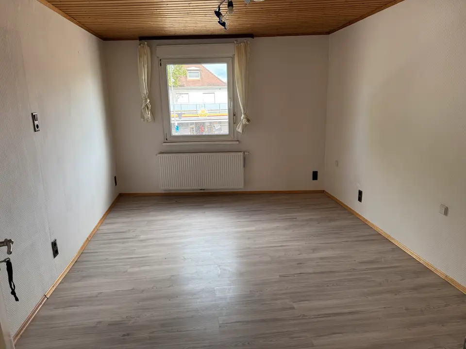 3 Zimmer Wohnung mit 65 m² in Karlsruhe – Bild 2