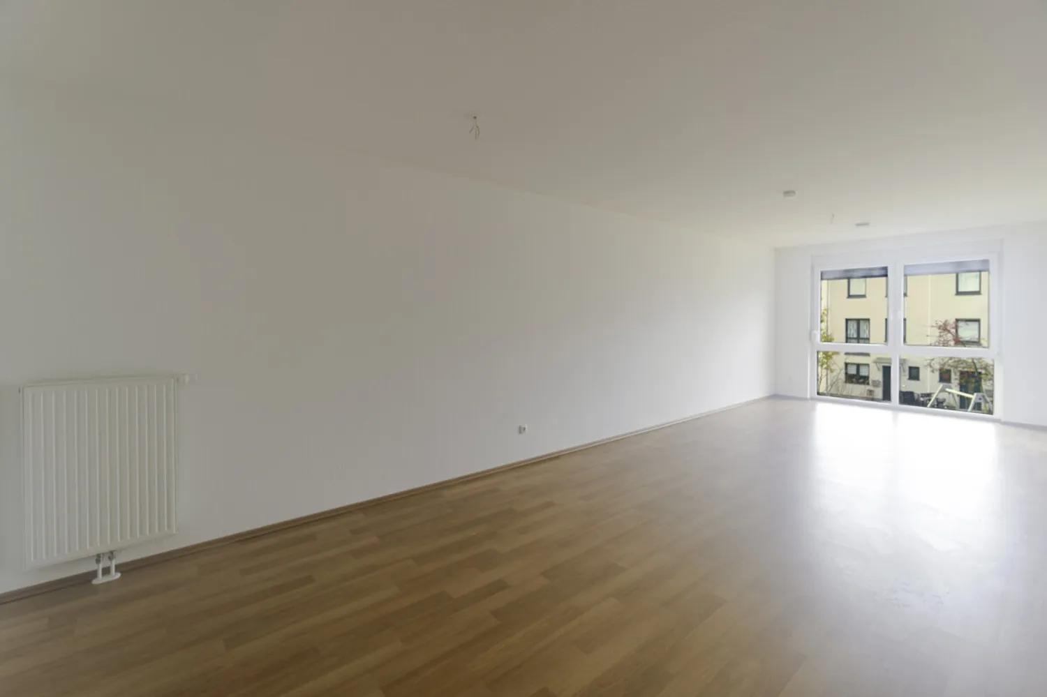 3 Zimmer Wohnung mit 107 m² in Düsseldorf – Bild 2