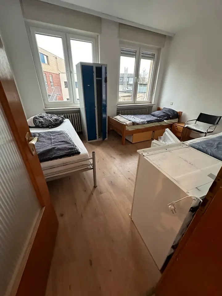 WG-Zimmer mit 120 m² in Hürth – Bild 2