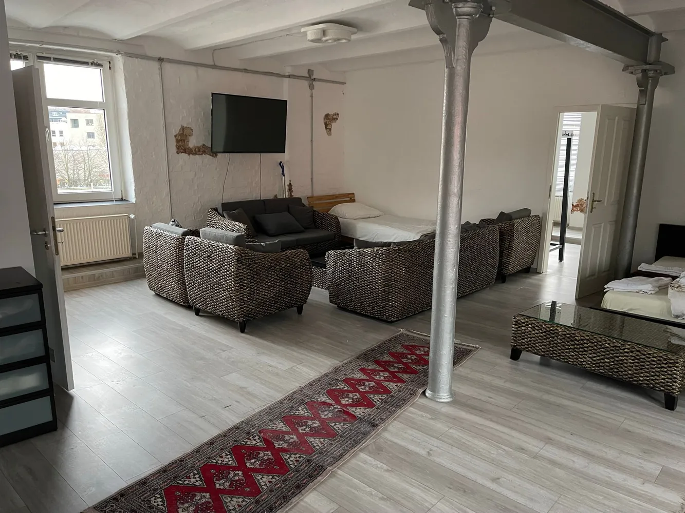 2 Zimmer Wohnung mit 100 m² in Hannover – Bild 2