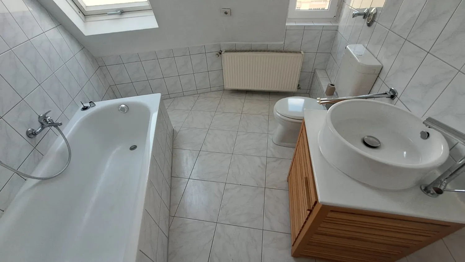 2 Zimmer Wohnung mit 70 m² in Stuttgart – Bild 6