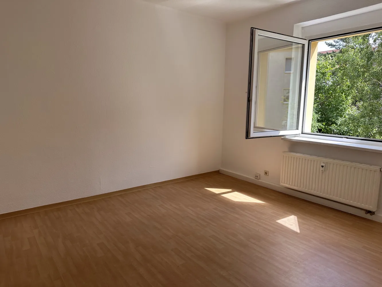 3 Zimmer Wohnung mit 57 m² in Halle (Saale) – Bild 3