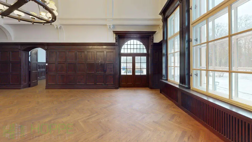 4 Zimmer Wohnung mit 259 m² in Luckenwalde – Bild 5