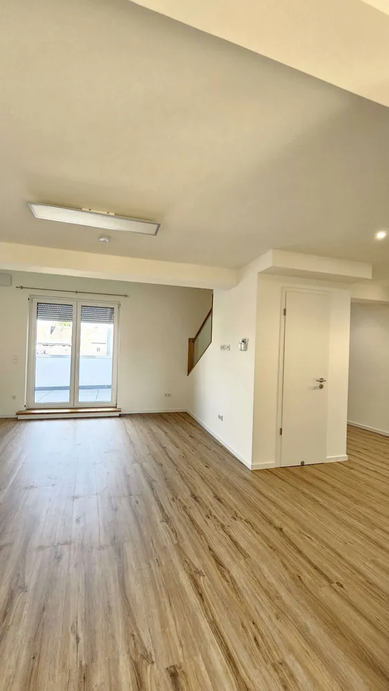 5 Zimmer Wohnung mit 201 m² in Ludwigshafen am Rhein – Bild 1