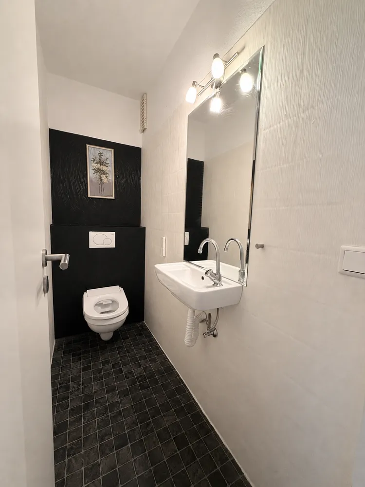 2 Zimmer Wohnung mit 70 m² in Düsseldorf – Bild 6