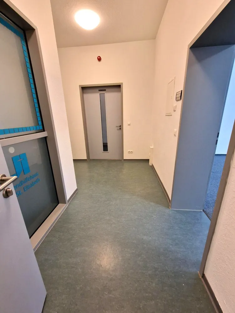 2 Zimmer Wohnung mit 90 m² in Hof – Bild 9