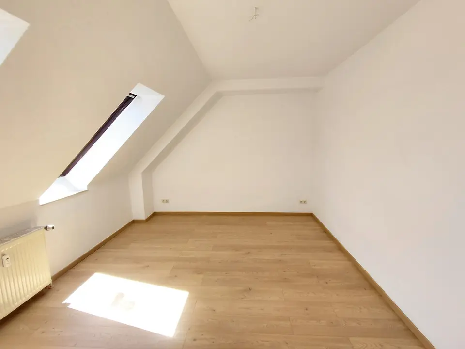 3 Zimmer Wohnung mit 68 m² in Zeitz – Bild 2