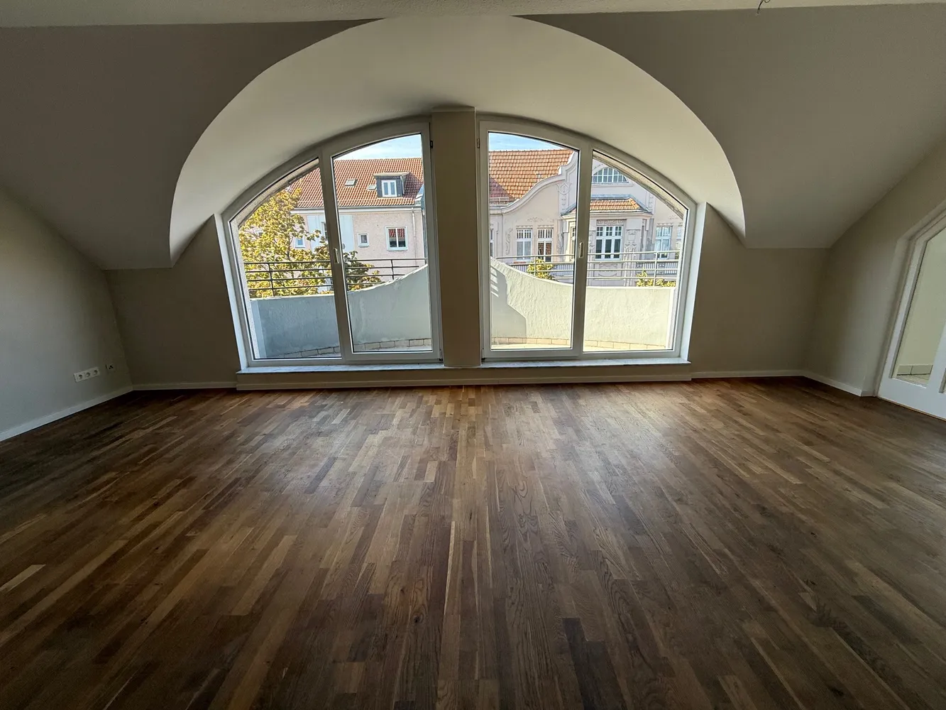 4 Zimmer Wohnung mit 148 m² in Berlin – Bild 3